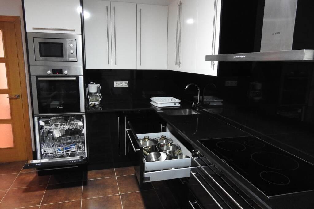 Apartment De 4 En *